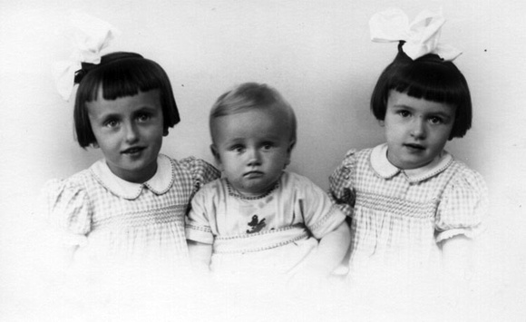 The young Willard's from left Willemien, Jan and Elly.